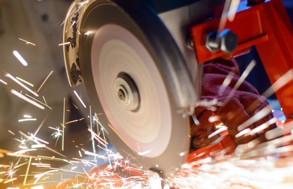 steel cutting machine